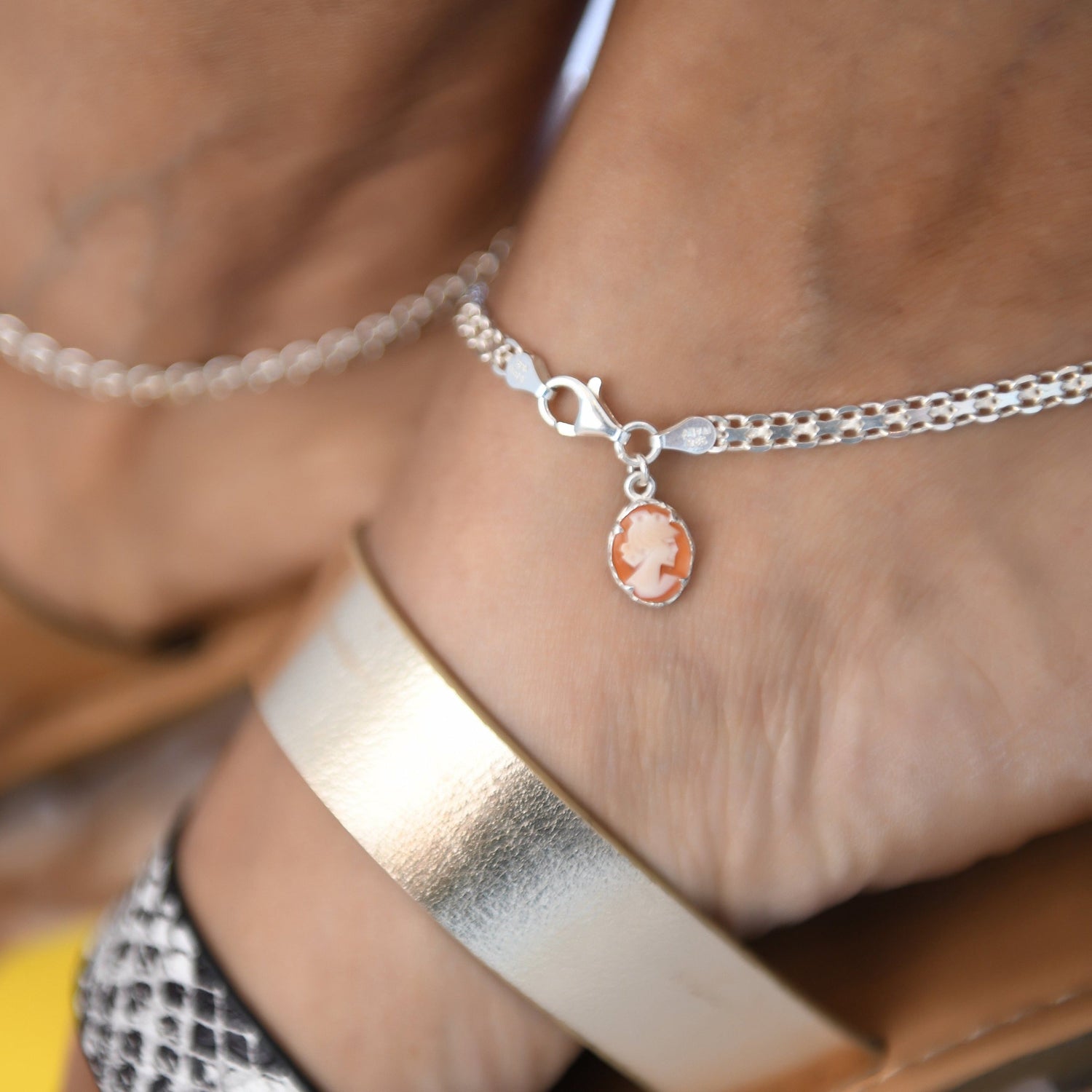 Bracelets/Anklets