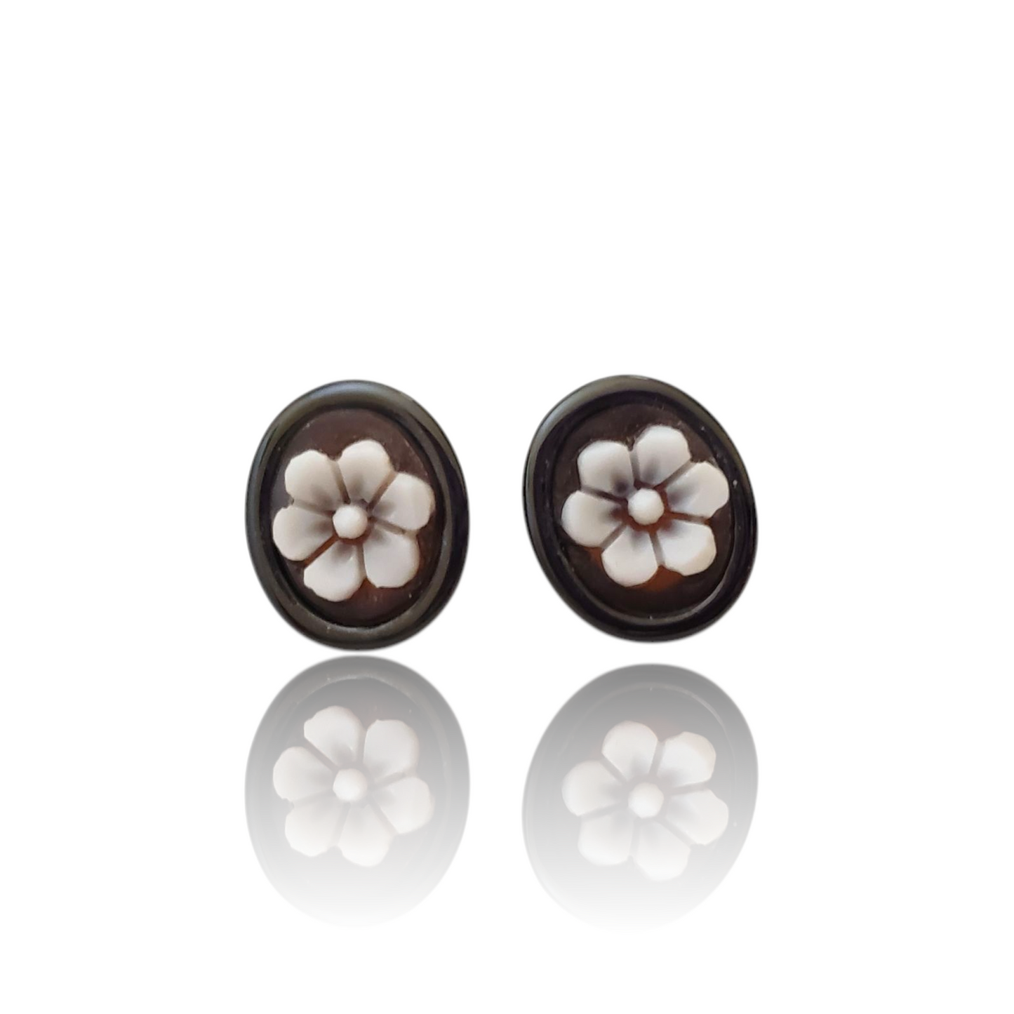 Flower Cameo Oval Stud Earrings