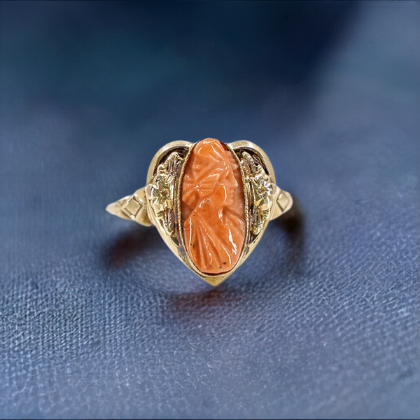 Antique Coral Cameo Ring in 14 karat yellow gold, set in heart motif