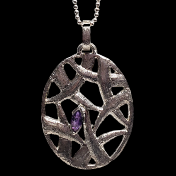 Textured Linked Horns Necklace with Amethyst